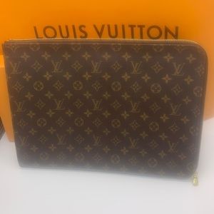 Authentic Louis Vuitton Document/laptop Holder